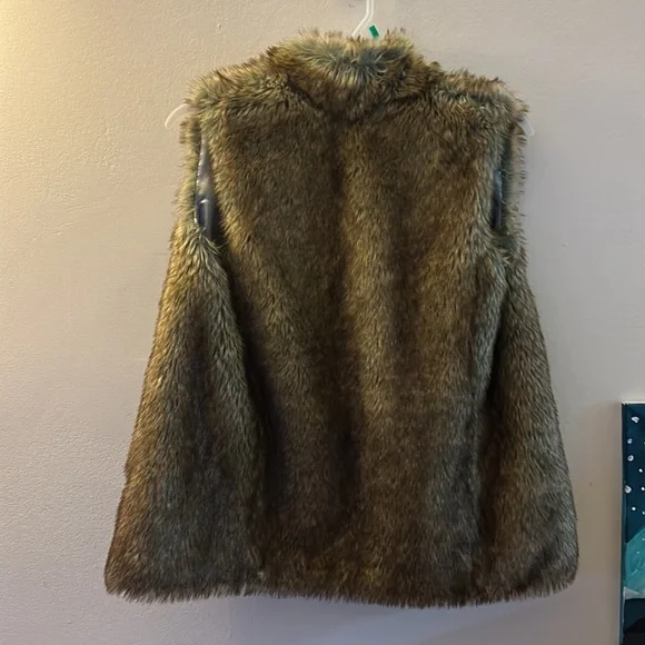 Bebe Vest - Picture 5 of 7